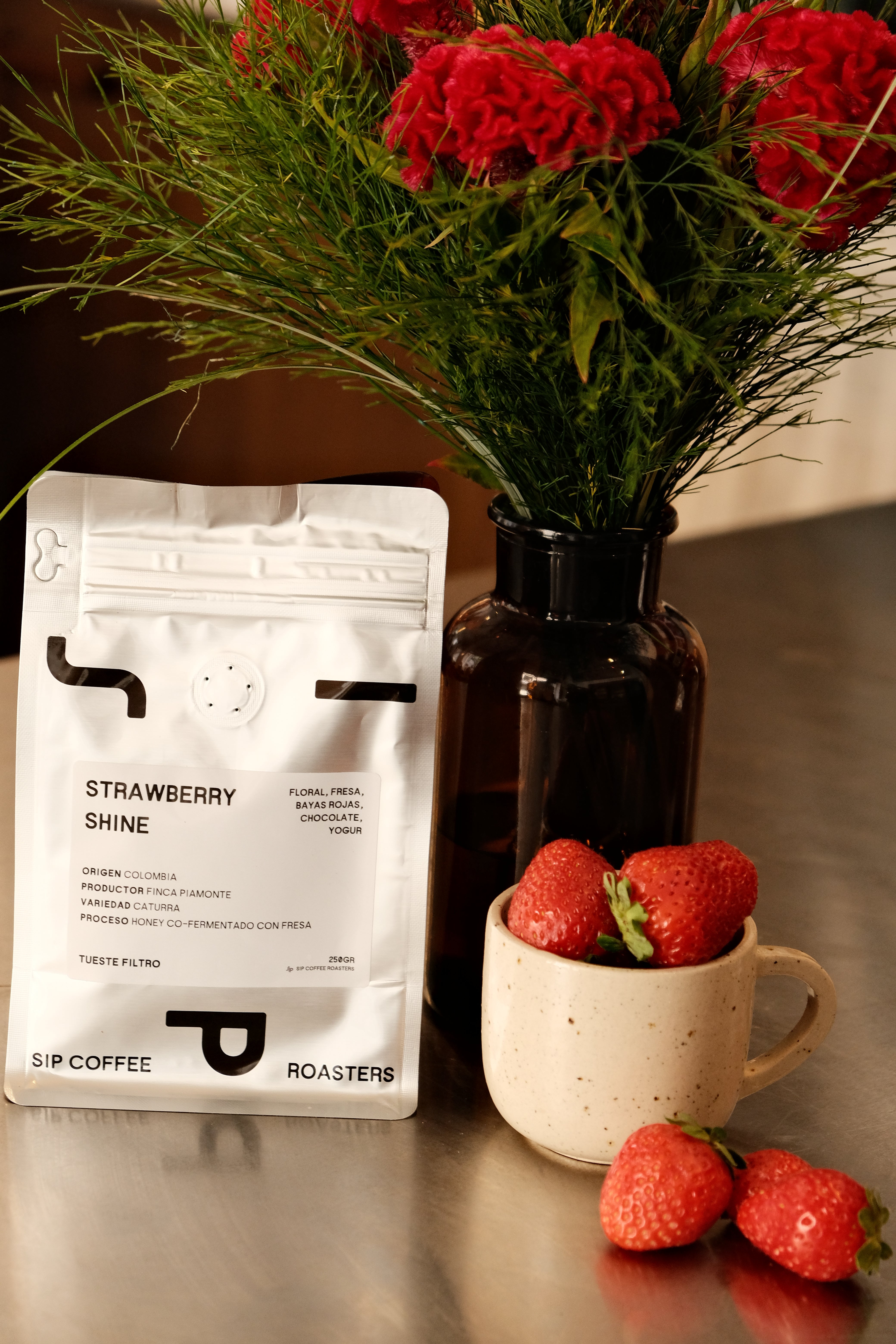 STRAWBERRY SHINE